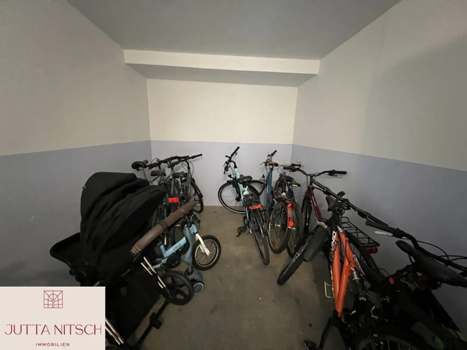 Schöne 3-Zimmerwohnung mit Balkon und Garagenplatz - über den Dächern von Gumpoldskirchen