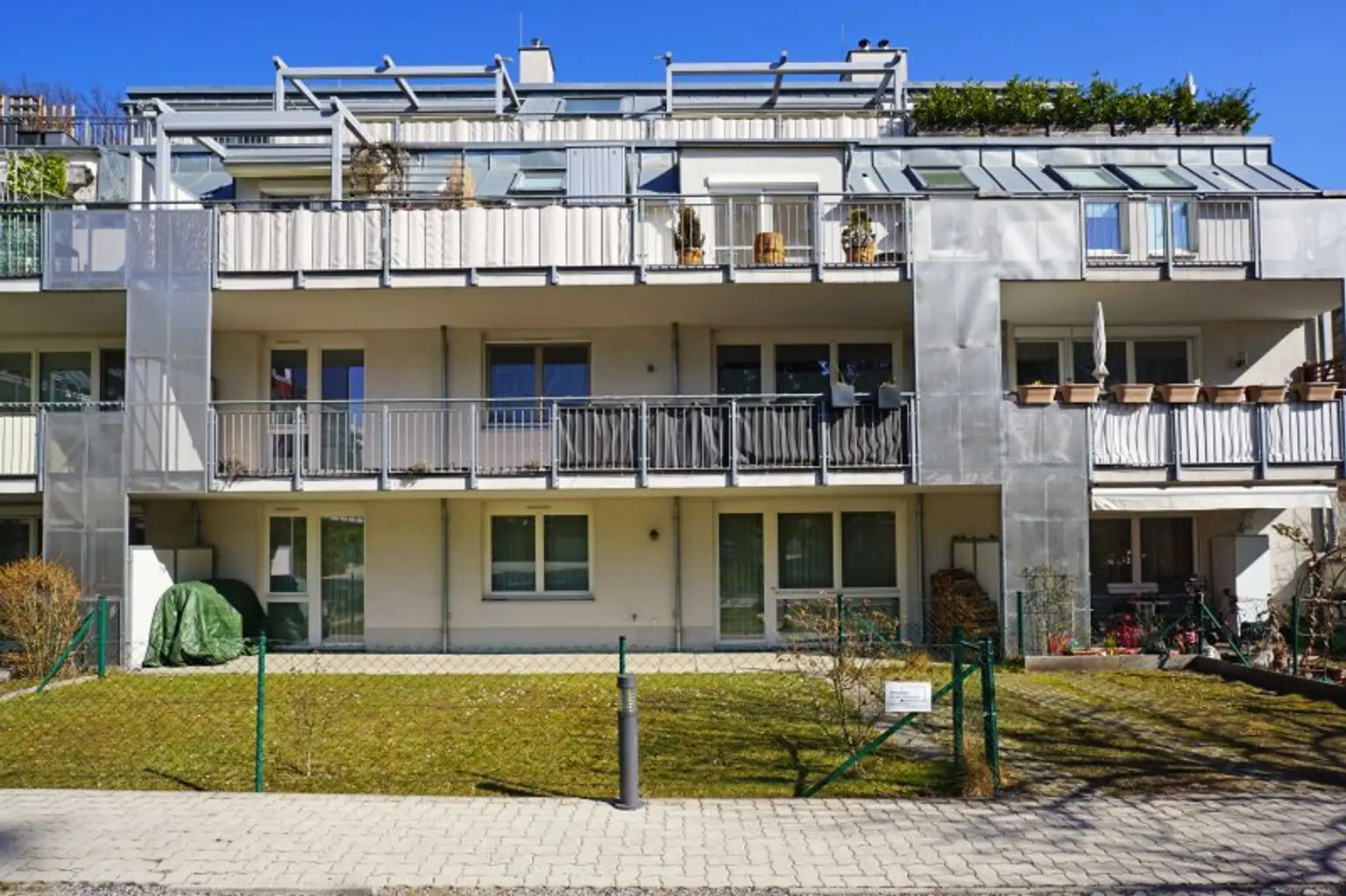 Moderne Familienwohnung mit Eigengarten - Hauptplatznähe