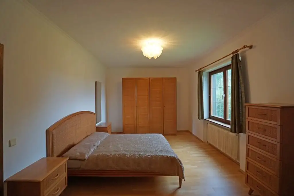Premiumlage im Wienerwald! Idyllisch gelegenes Landhaus mit Wellnessbereich und Panoramablick