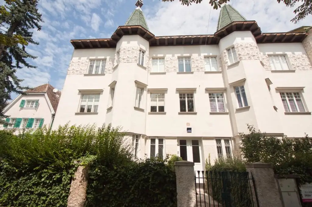 TOP Lage in Hietzing | Charmante, ruhige 3,5 Zimmer-Wohnung | 2004 ausgebautes Dachgeschoß