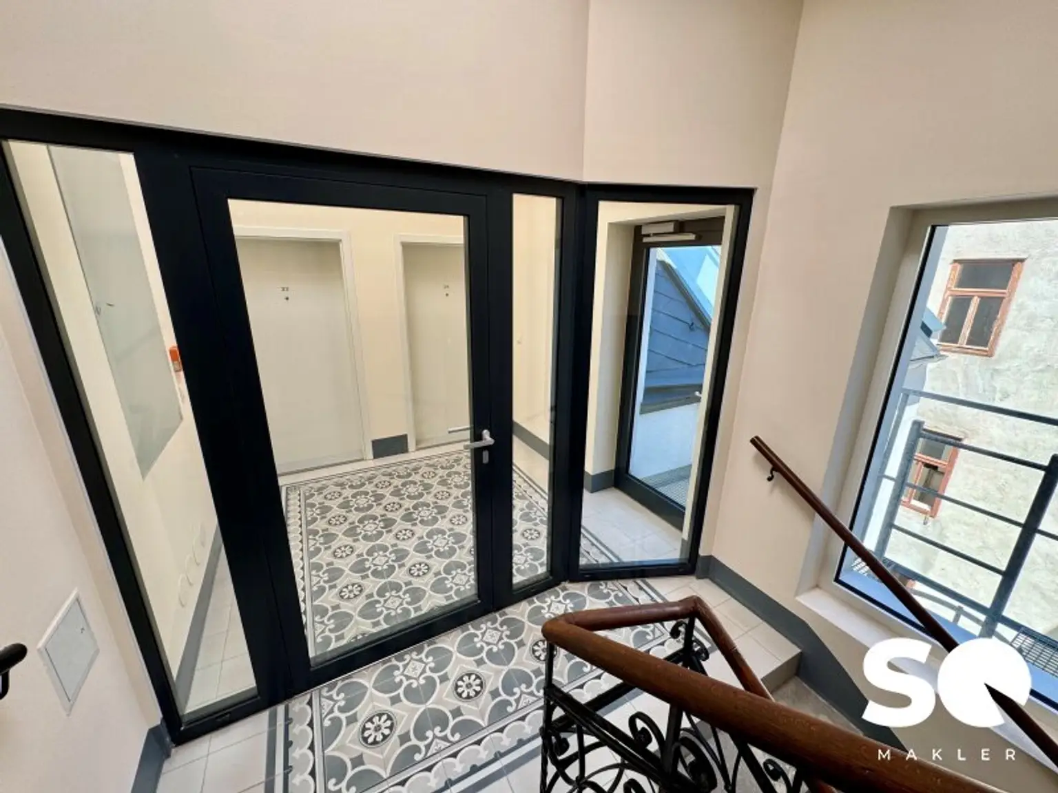 #SQ - ERSTBEZUG NÄHE SCHÖNBRUNN! STILVOLLE DACHGESCHOSSWOHNUNG MIT 2 TERRASSEN