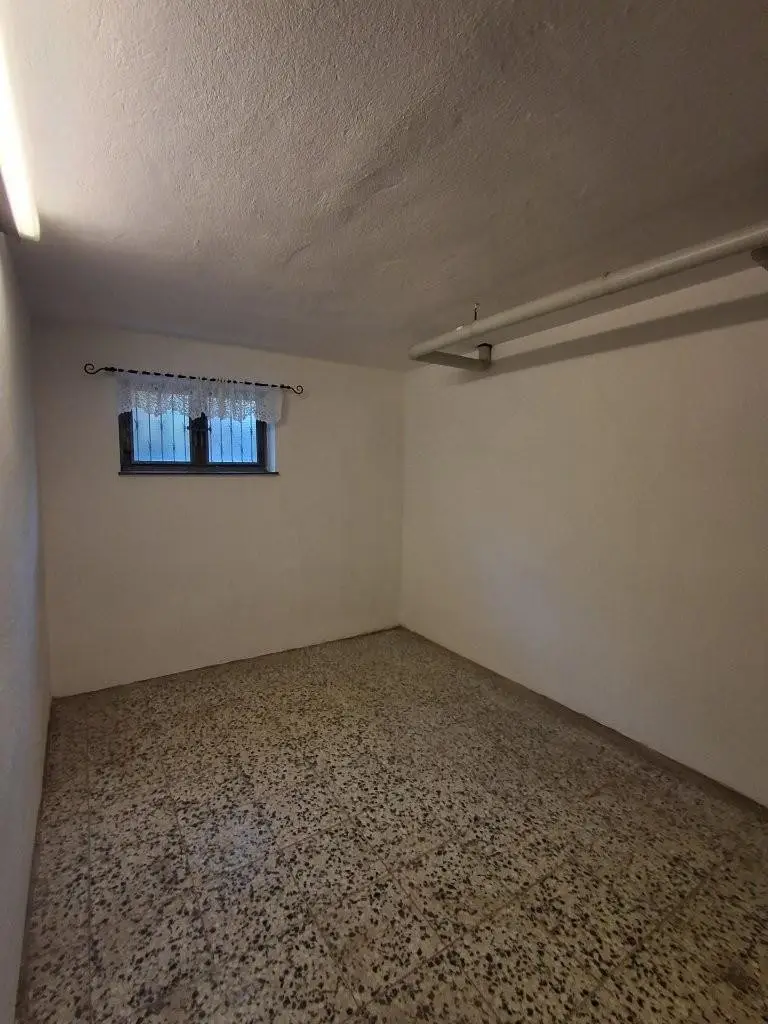 "Miethaus mit Terrasse und Garten - Breitenlee - Neuessling"