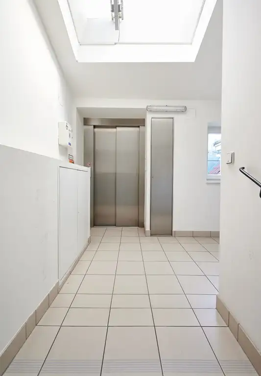 Stiegenhaus VI