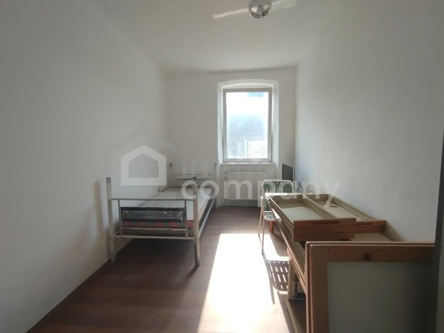 Haus zur Miete in Berndorf - 3 Zimmer, Küche, Bad