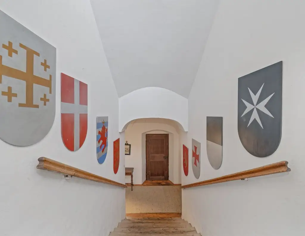 Schloss Berg Klösterle - Eine historische Perle in den Nockbergen