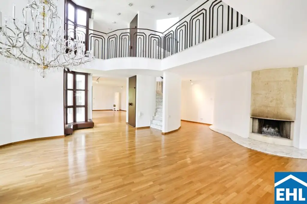 Stilvolle Villa mit Außenpool in exklusiver Grünruhelage des 19. Bezirks