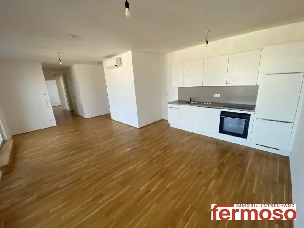 Stilvolle Dachgeschoßwohnung mit Weitblick – 1100 Wien