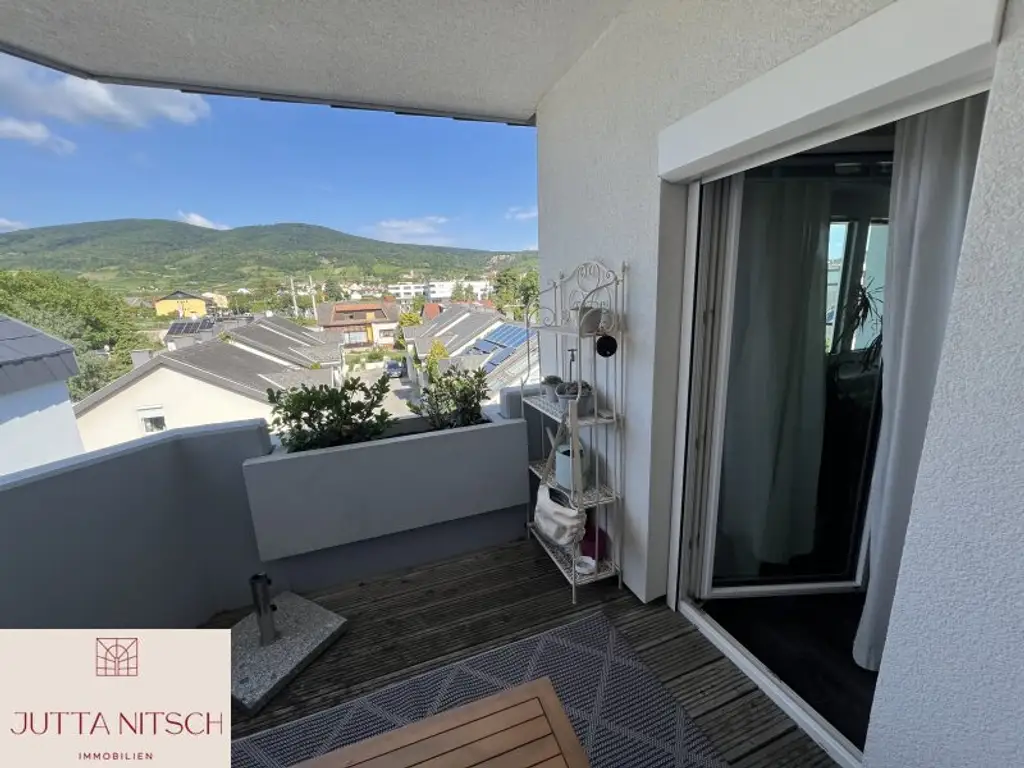 Schöne 3-Zimmerwohnung mit Balkon und Garagenplatz - über den Dächern von Gumpoldskirchen