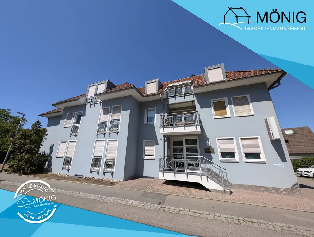 Freie 3,5 Zimmer-Hochparterrewohnung mit Balkon, Einzelgarage + Stellplatz, ruhig zentral gelegen