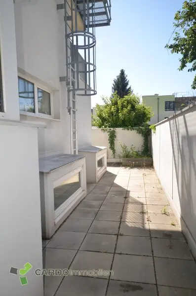 Maissonette, Attraktive Gewerbefläche zu vermieten – ca. 260 m², Nähe UNO City & U-Bahn