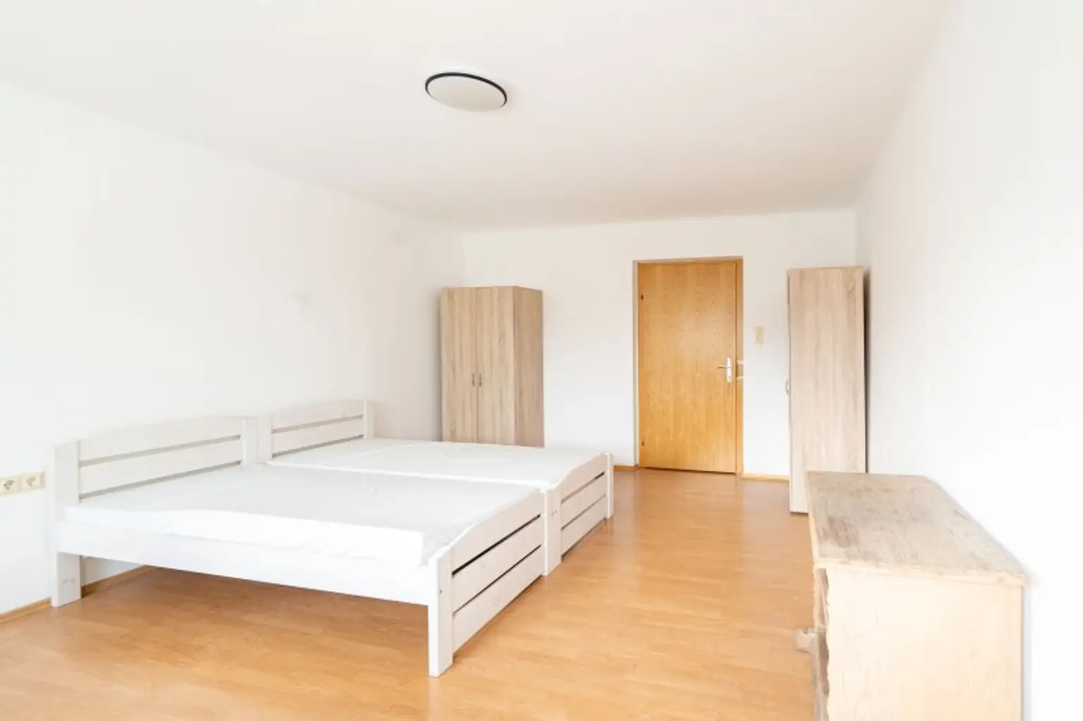 Neuhofen an der Krems, Haus mit Kleinwohnungen und Zimmer zu kaufen! PROVISIONSFREI