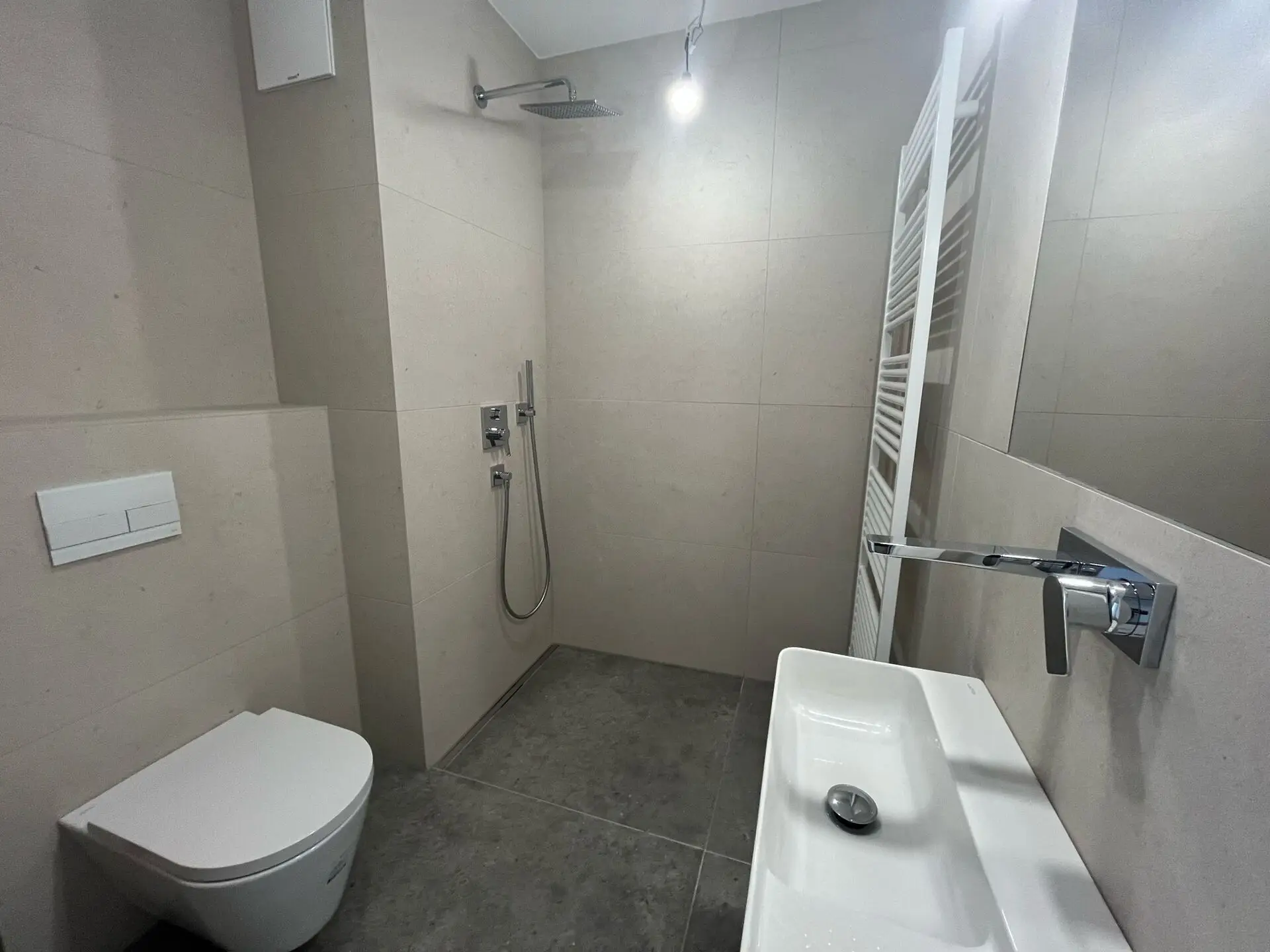 52b677fe-89ae-4930-aae7-5d95fdd8cbd8