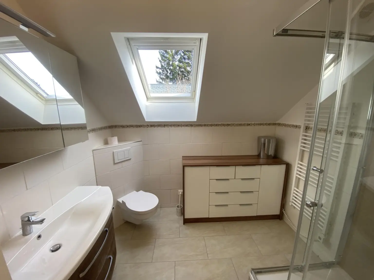 "Außergewöhnliche Mietwohnung im Grünen"