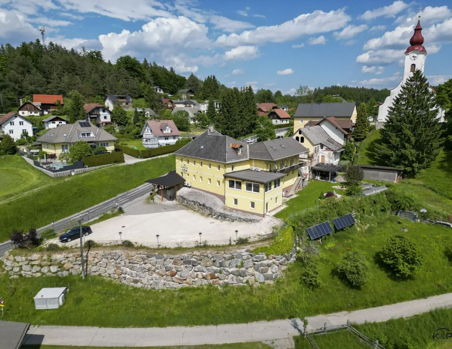 Drei Gebäude, ein Preis: Vielseitige Nutzungsmöglichkeiten in Top-Lage!