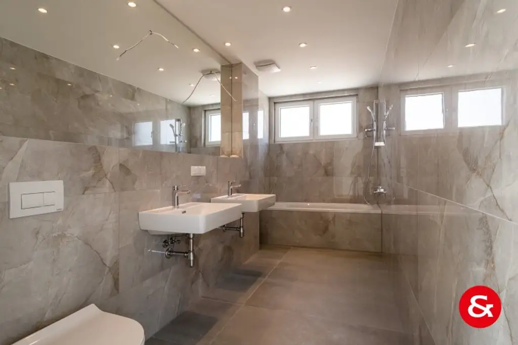 Modernes, klar gestaltetes Einfamilienhaus mit viel Platz und Technik!