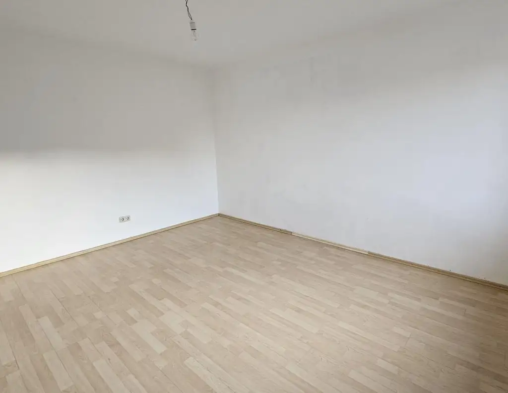 Günstige, geförderte 2 Zimmerwohnung