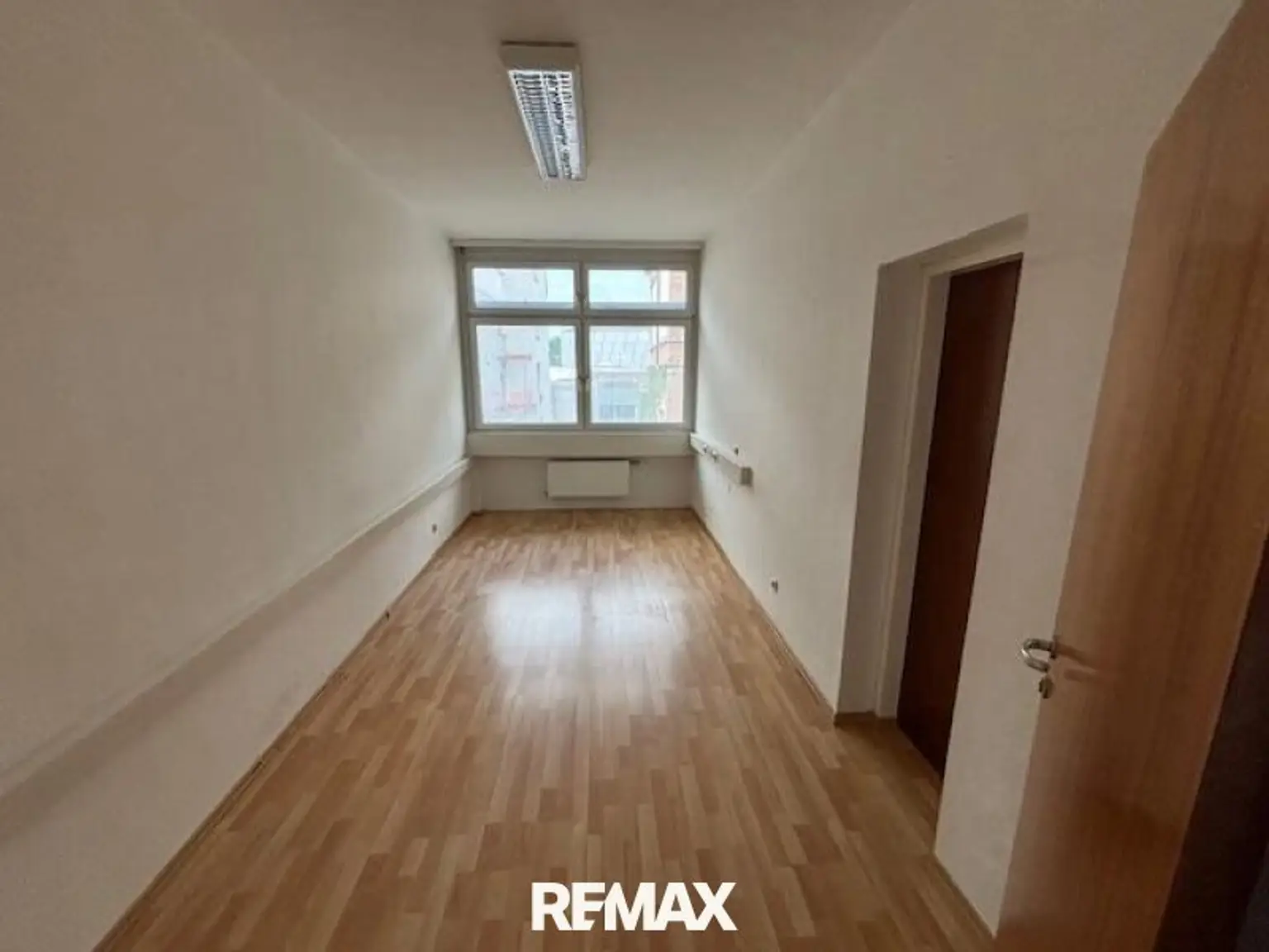 Büro (3)