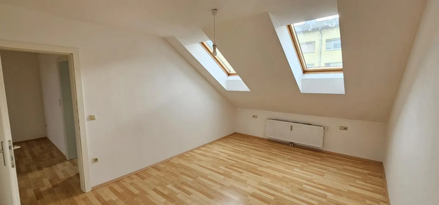 Günstige Dachgeschosswohnung im Ennser Bahnhofsgebiet