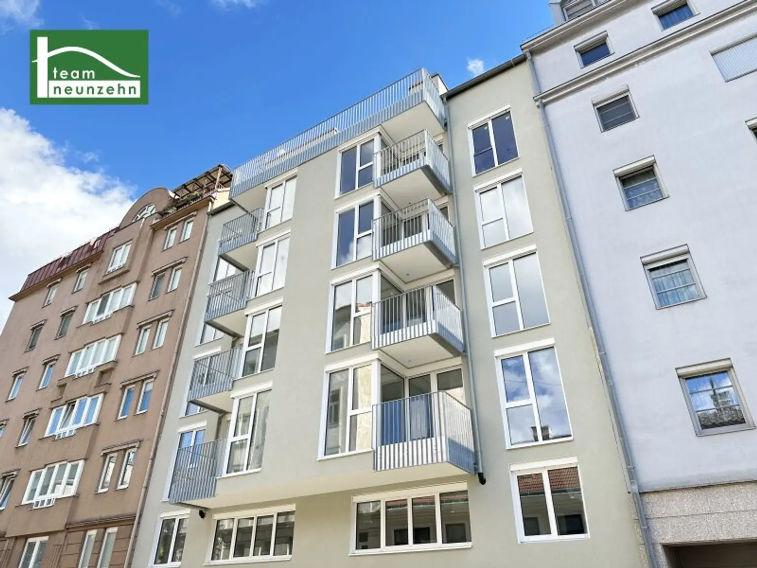 Erstbezugs-Neubau mit Zustimmung zur AirBnB-Nutzung mit hervorragender Ausstattung, Küche, Tiefgarage uvm. unweit der U1