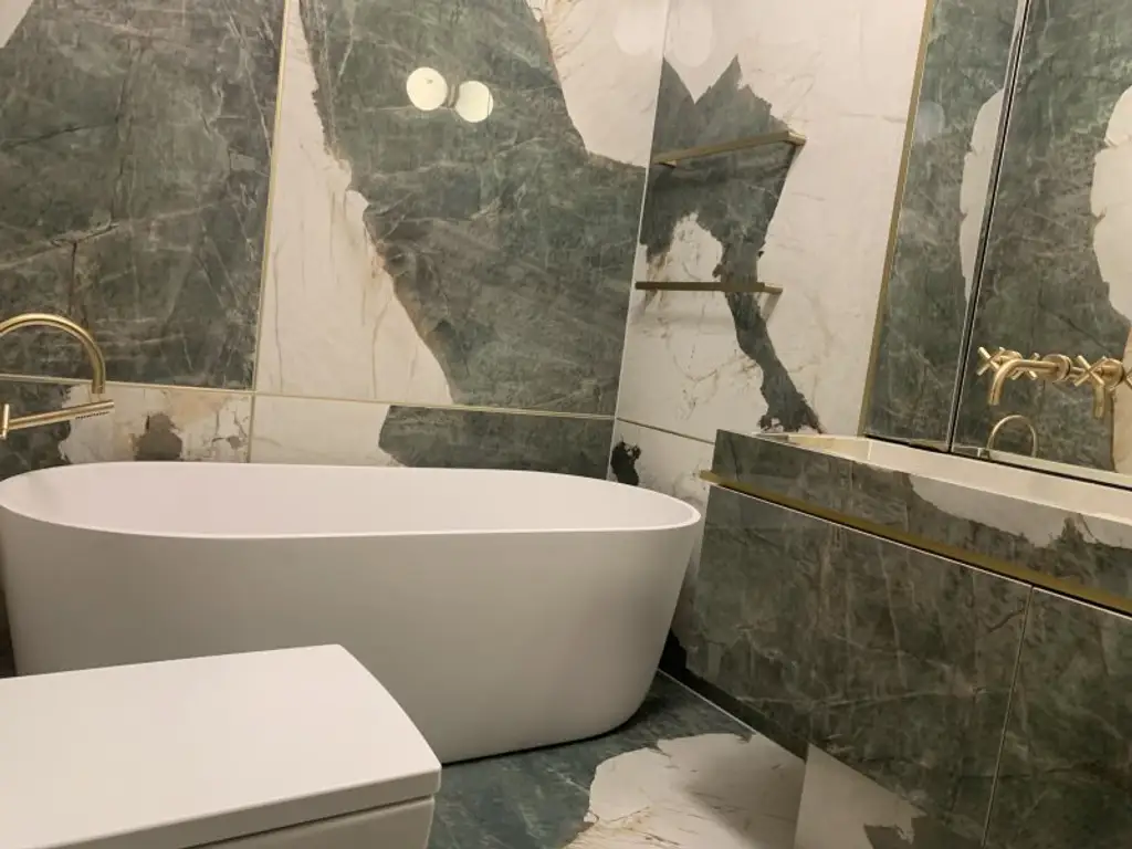 Einzigartige luxuriöse Wohnung im Palais