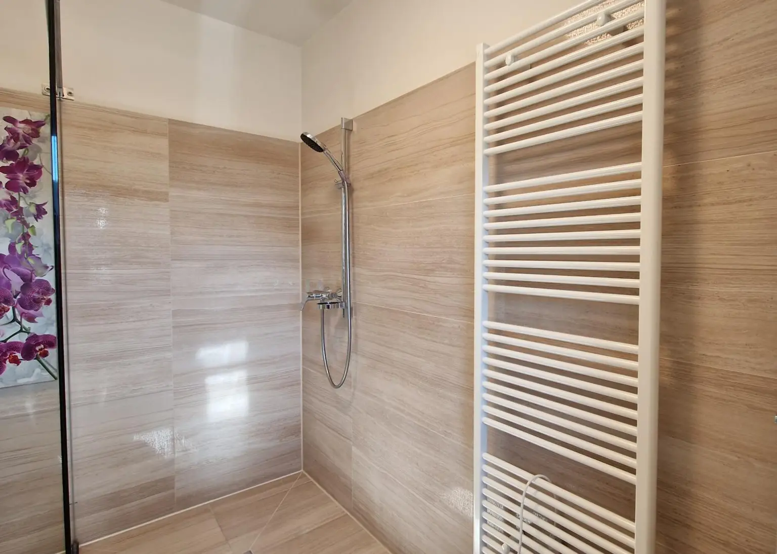 Dusche Erdgeschoss