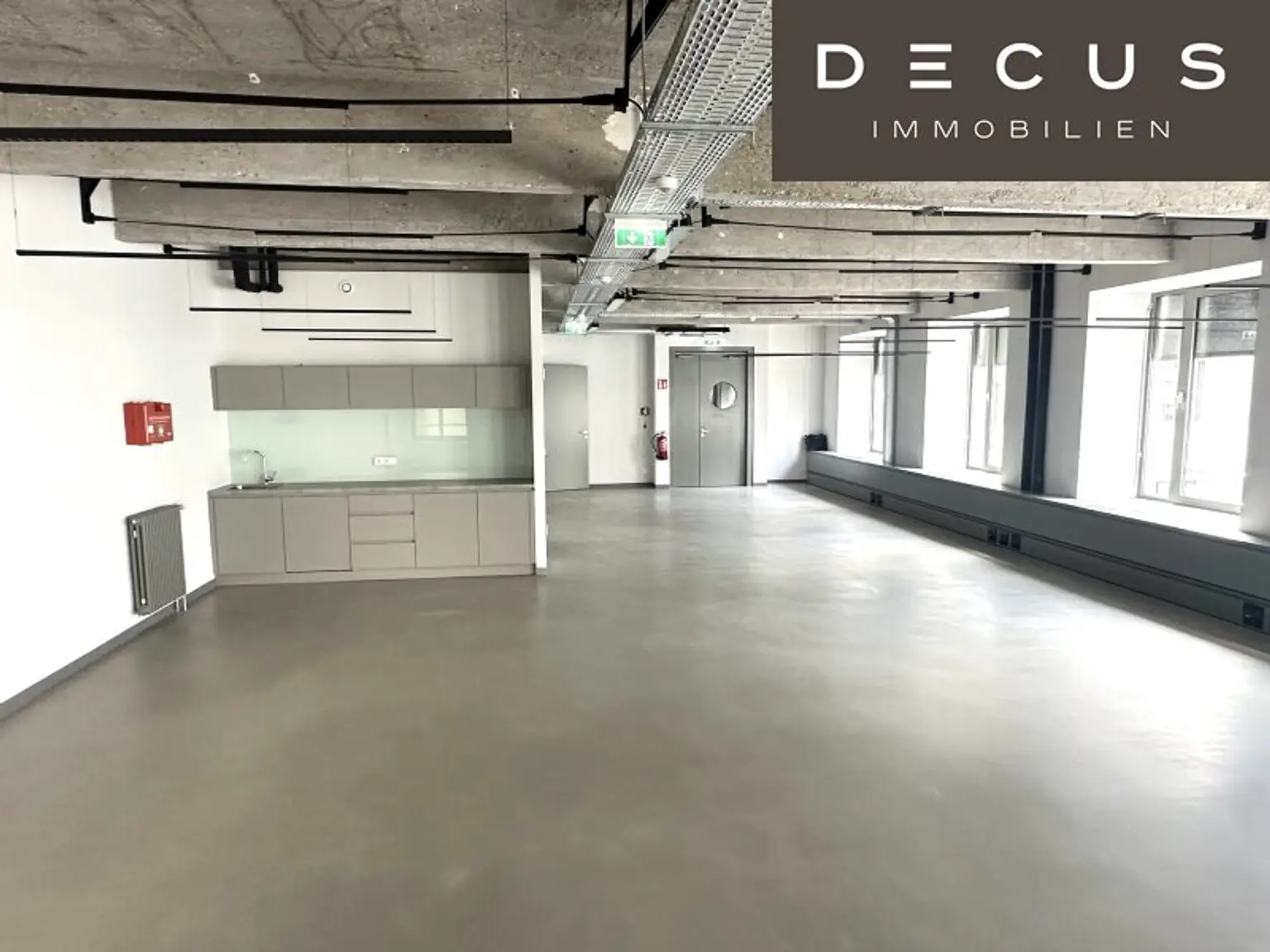 + + + FABRICATUR + + + stylisches Loft-Büro GEKÜHLT + + + 2 Räume + + +