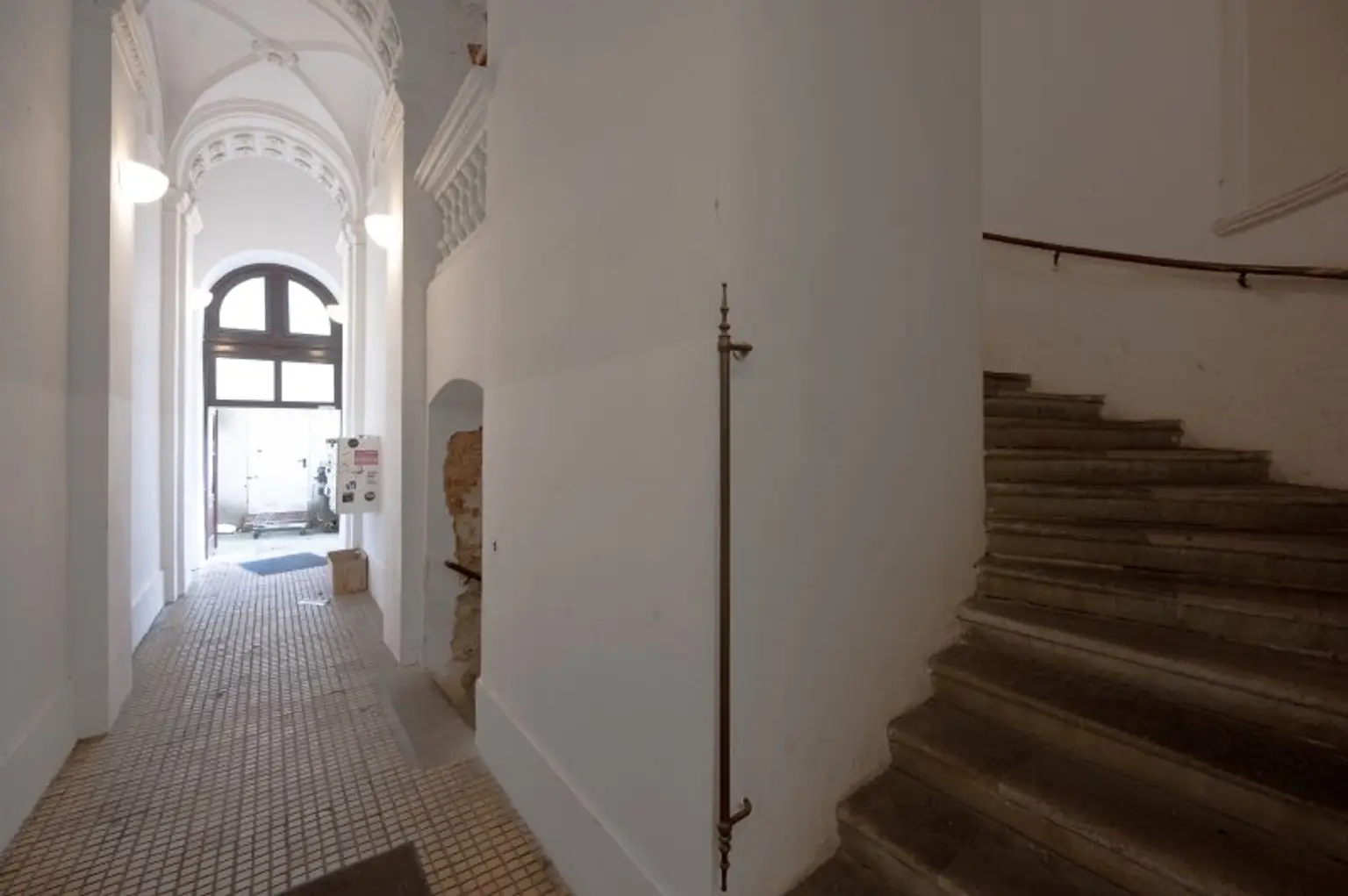 ++NEU++ fantastische helle 1-Zimmer ALTBAU-Wohnung in Toplage!