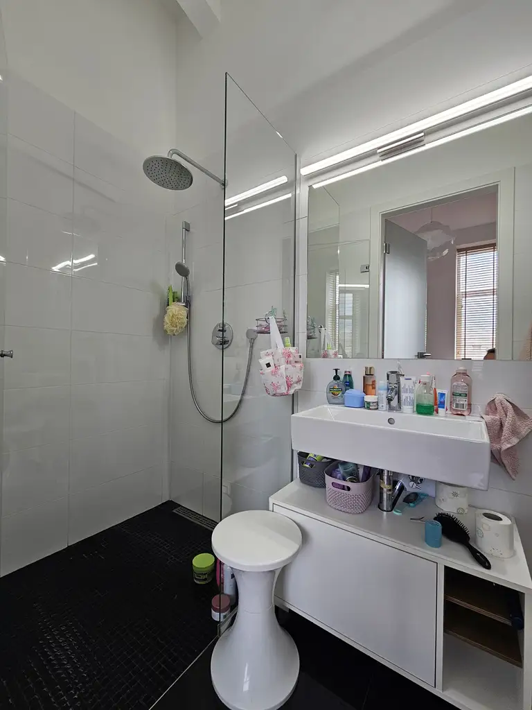 -=LOFT=- Luxuriöse Wohnung mit Terrasse, Garage und Fußbodenheizung in 1100 Wien!