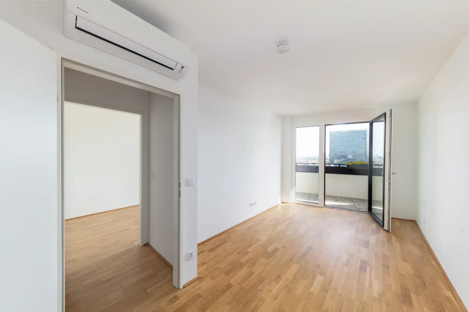 Dachgeschoss-Maisonette mit Garten direkt bei U1 Hauptbahnhof - Neubau Erstbezug + Jahreskarte Öffis