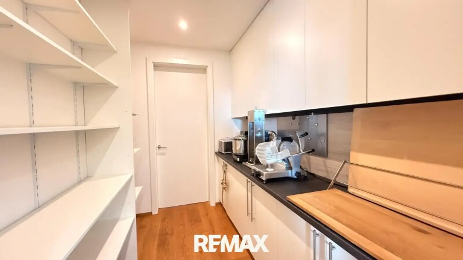 Back Kitchen