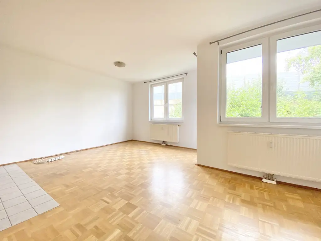 LOGGIATRAUM | HELLE SINGLE-WOHNUNG | U-BAHN NÄHE | FERNWÄRME