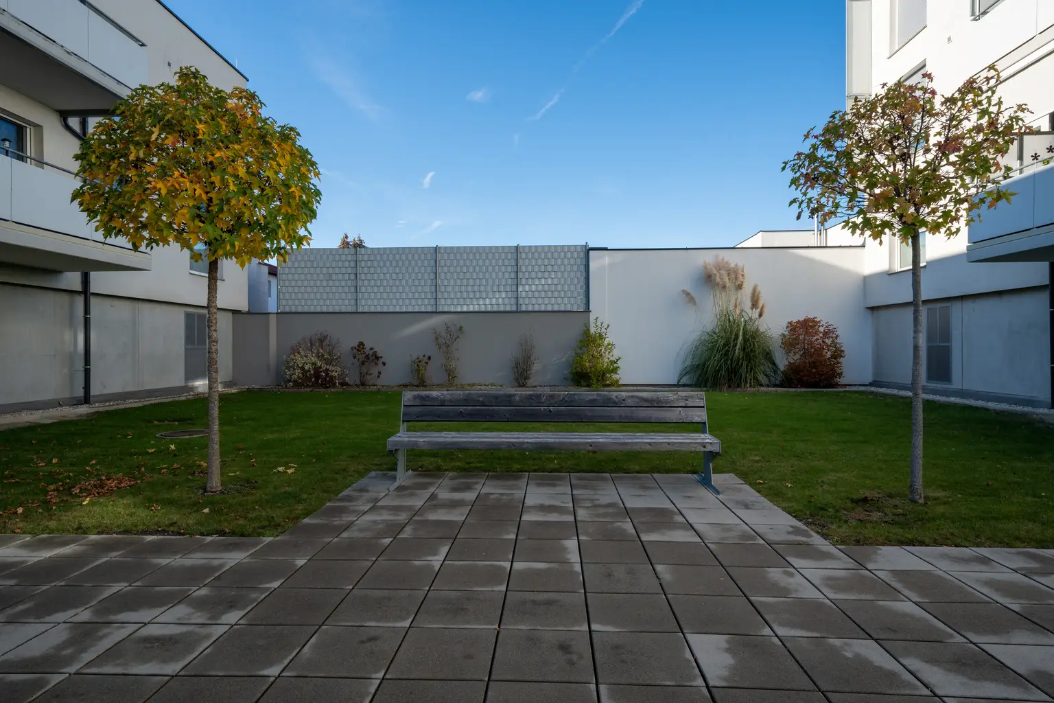 ENTWURF ** Barrierefreie, 3 Zimmerwohnung mit Grünblick, Loggia und Garagenplatz ** ENTWURF