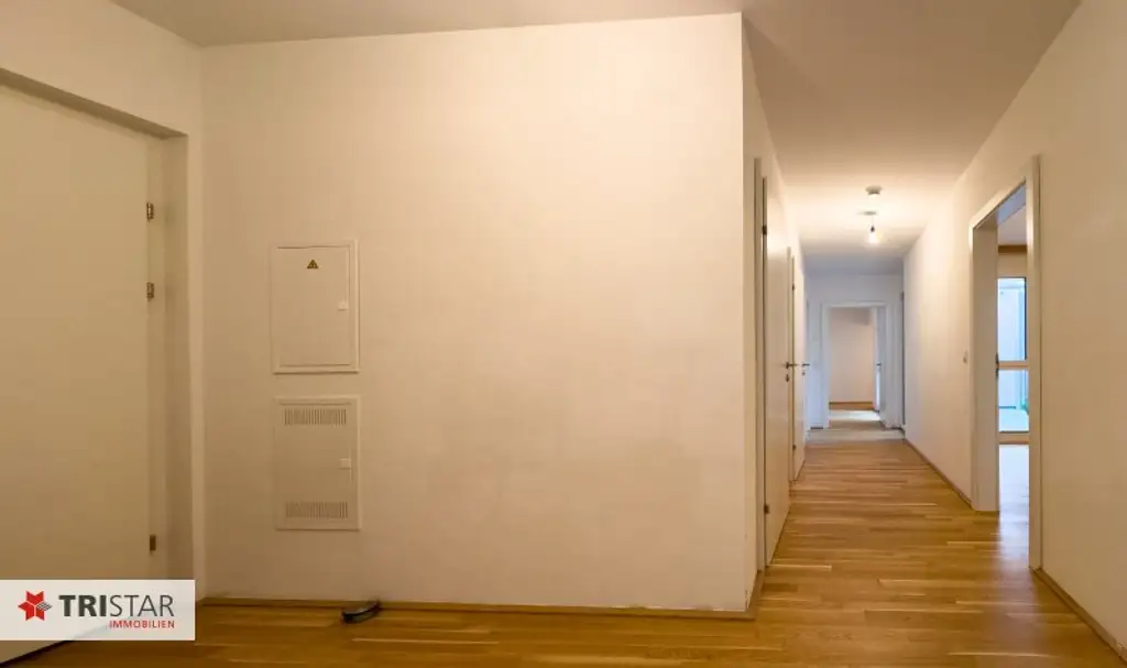 Exklusives Stadthaus nahe Wilhelminenberg & Steinhofgründen · Wohnen & Arbeiten · rechtlich kombinierbar · 4 x Zimmer · Tiefgarage Inkludiert !