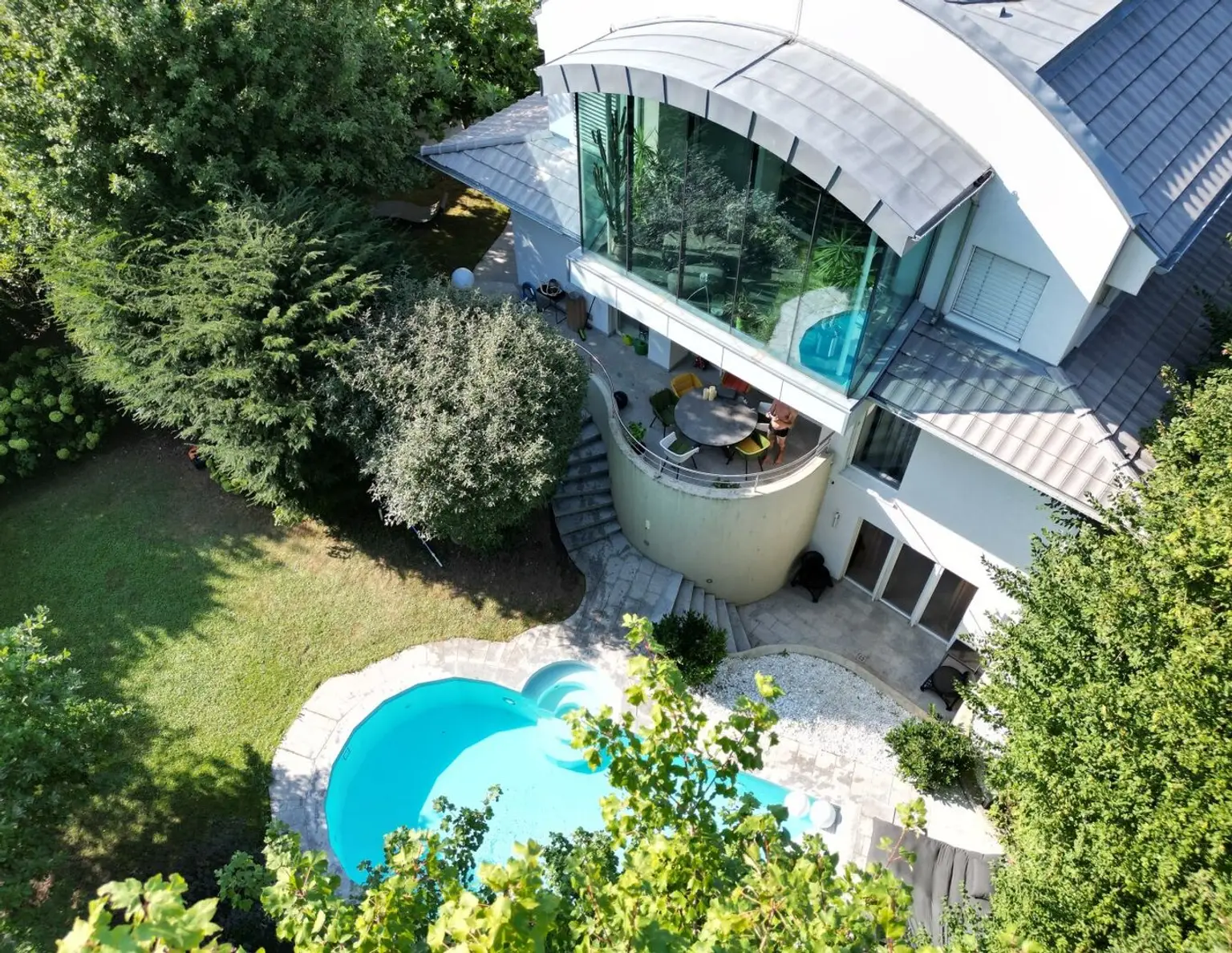VIDEO IM INSERAT VORHANDEN - ARCHITHEKTENVILLA in THALHEIM am HUMMELHOF - MODERNISIERT und sehr HOCHWERTIG eingerichtet - ansehen lohnt sich
