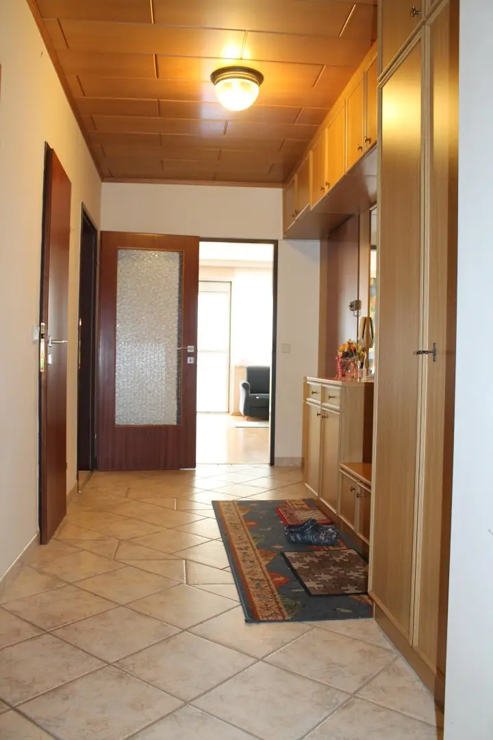 ETW 2000 Stockerau - Vorraum