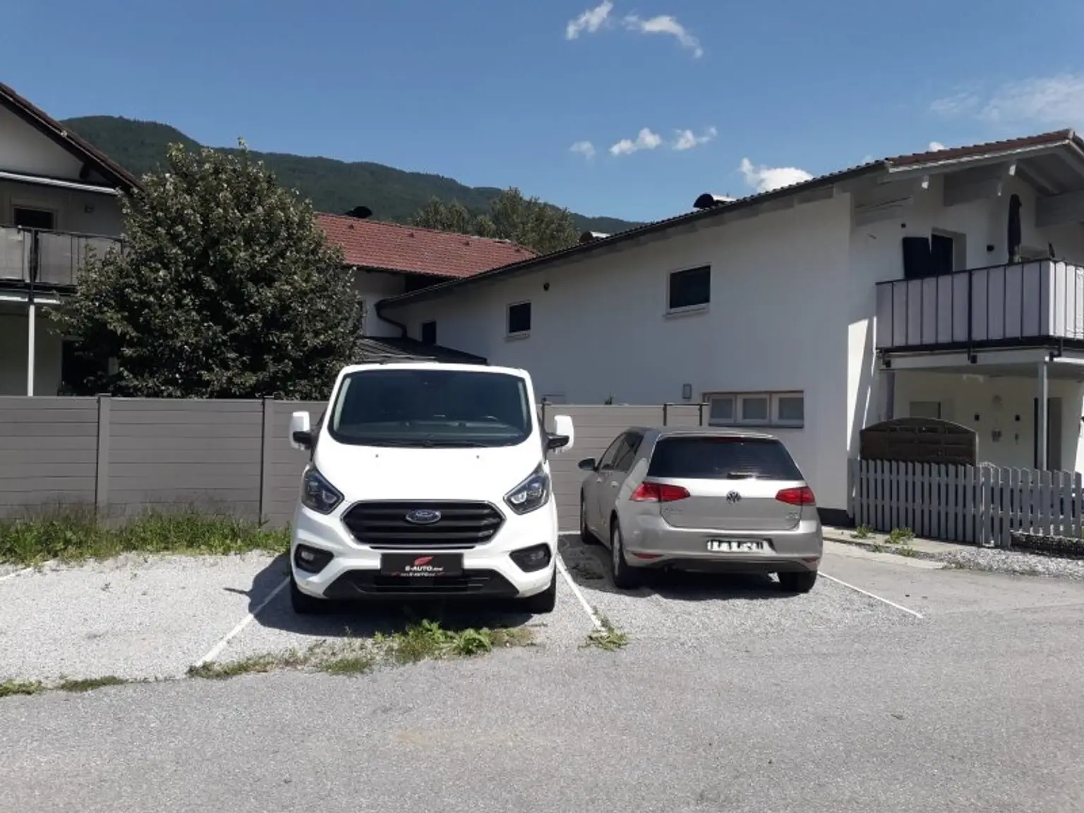 WOHNMOBIL-GEEIGNET: 1 Autoabstellplatz im Freien nähe Telfs ab sofort zu mieten