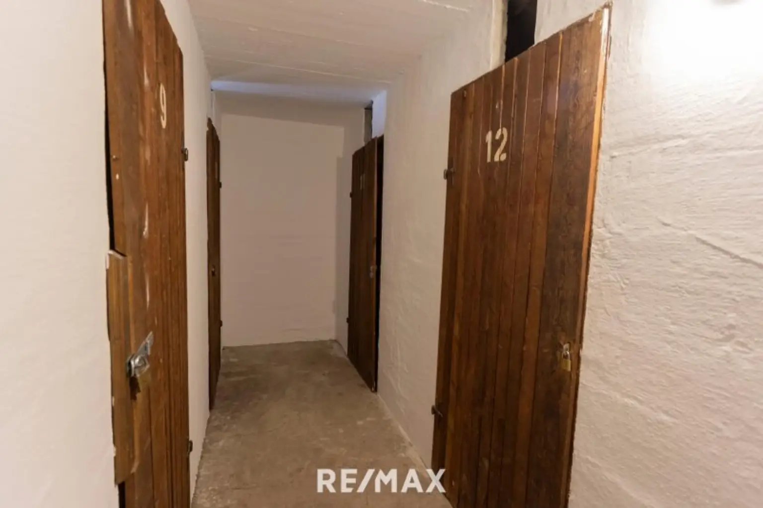 Neu sanierte 4-Zimmer-Eckwohnung im 2. Liftstock