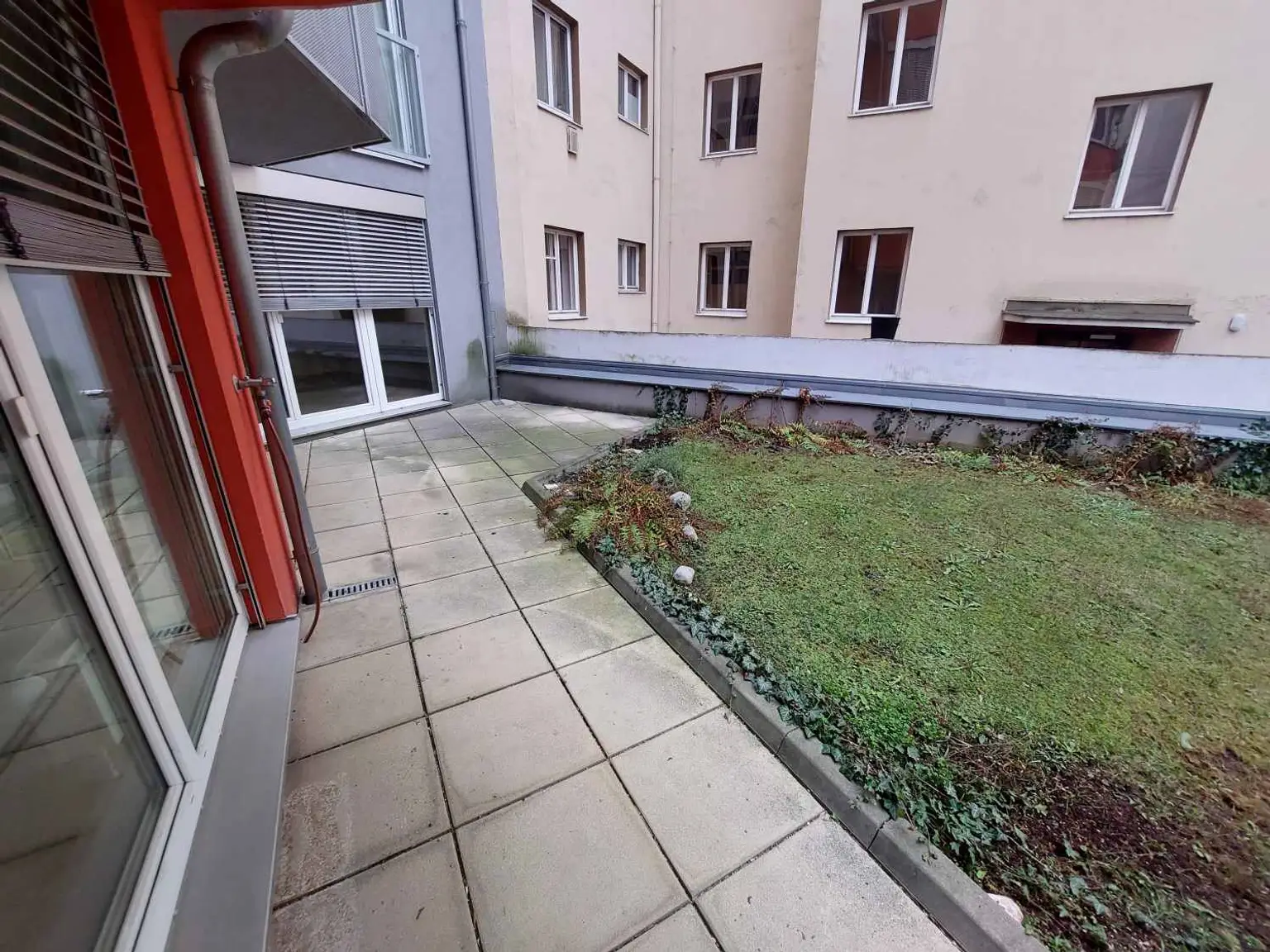 2-Zimmer-Neubauwohnung mit Garten und Terrasse in Ruhelage 
- mitten im 9. Bezirk!