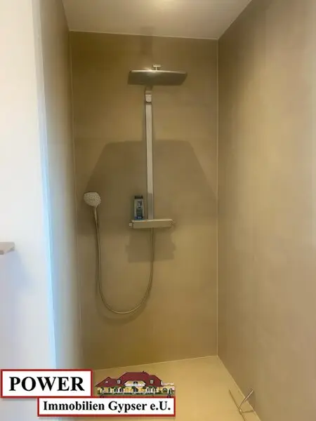 Neuwertige Terrassenwohnung