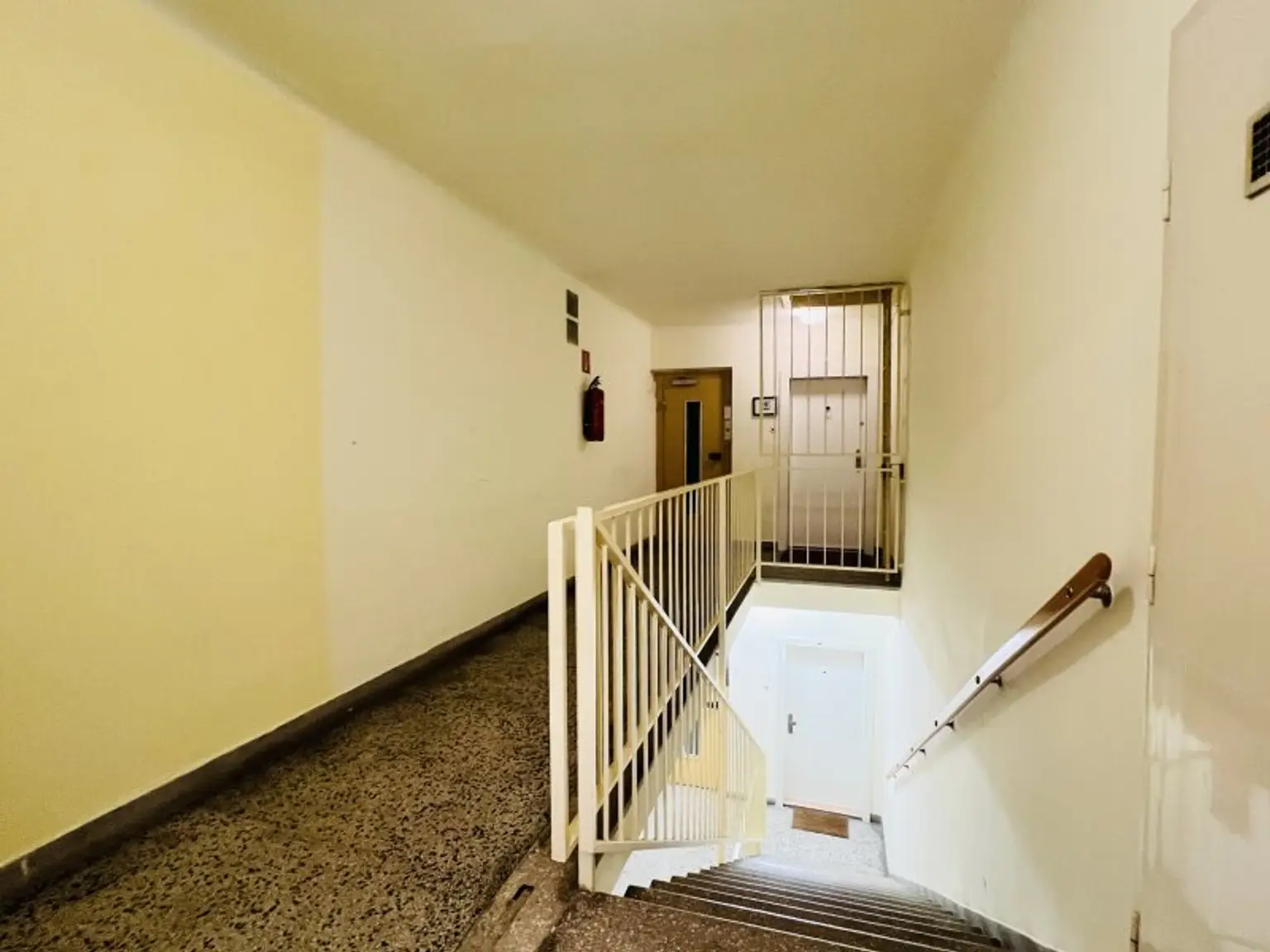 Dachgeschoßwohnung mit Terrasse und flexibler Raumgestaltung in bester Wiener Cottage Lage