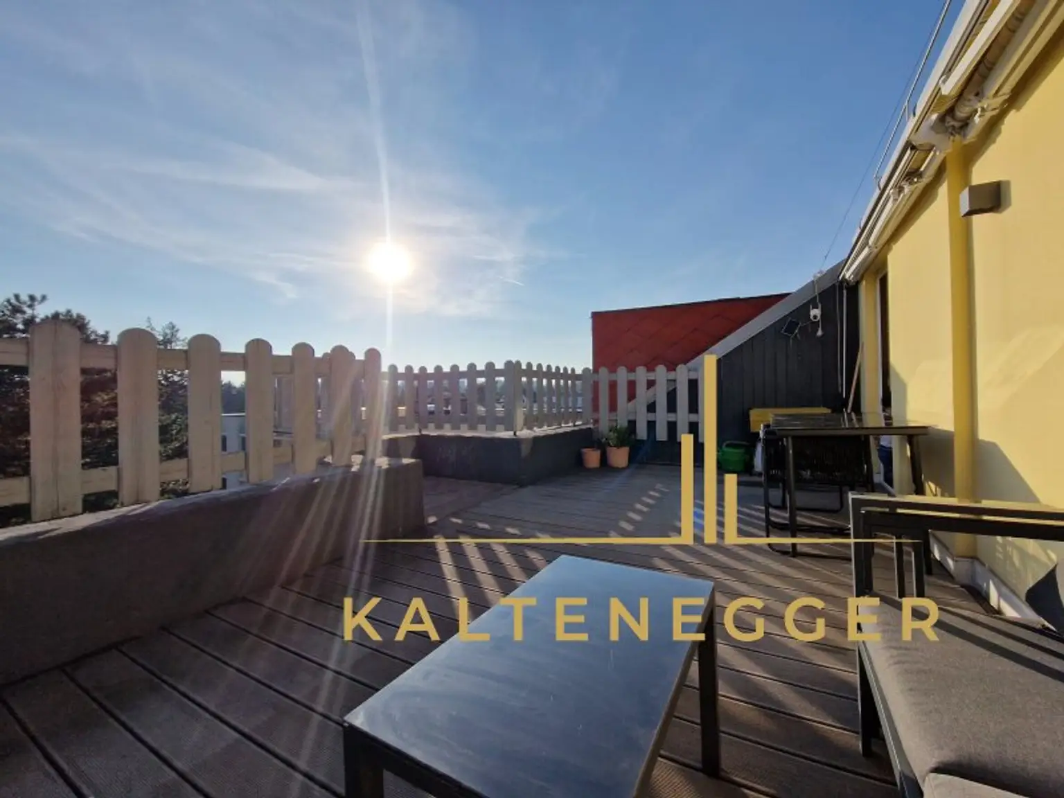 Terrasse ca. 21,55 m², südwestlich ausgerichtet