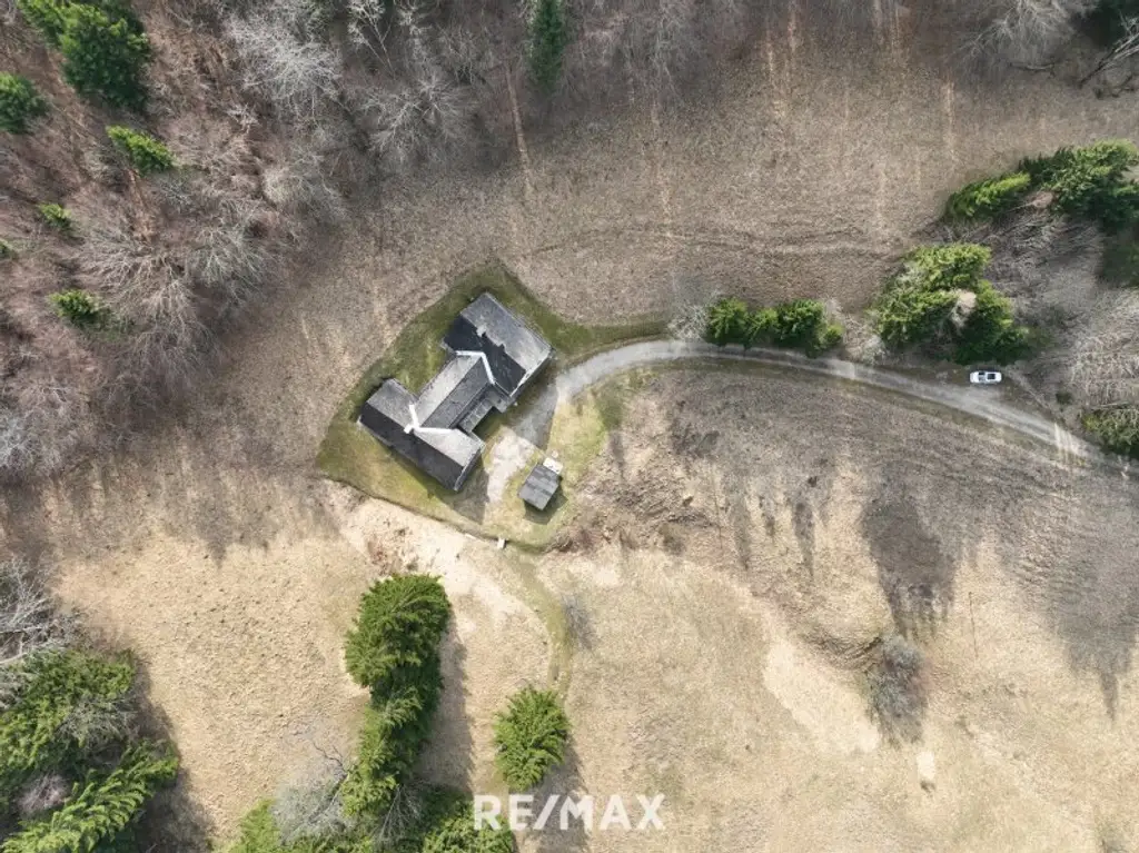 Besichtigungstag, am 26. März, nur mit Voranmeldung möglich! - Gemütliches Landhaus in Alleinlage