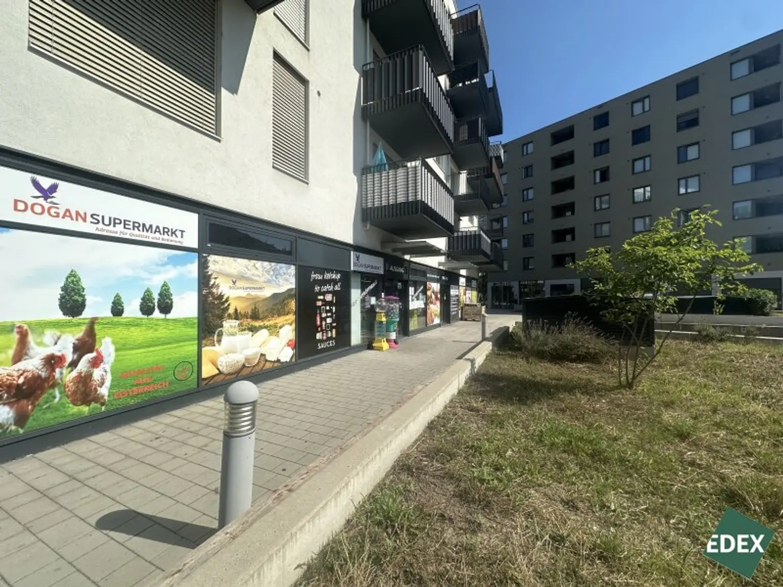 Moderne Gewerbefläche mit hoher Sichtbarkeit und flexibler Nutzung