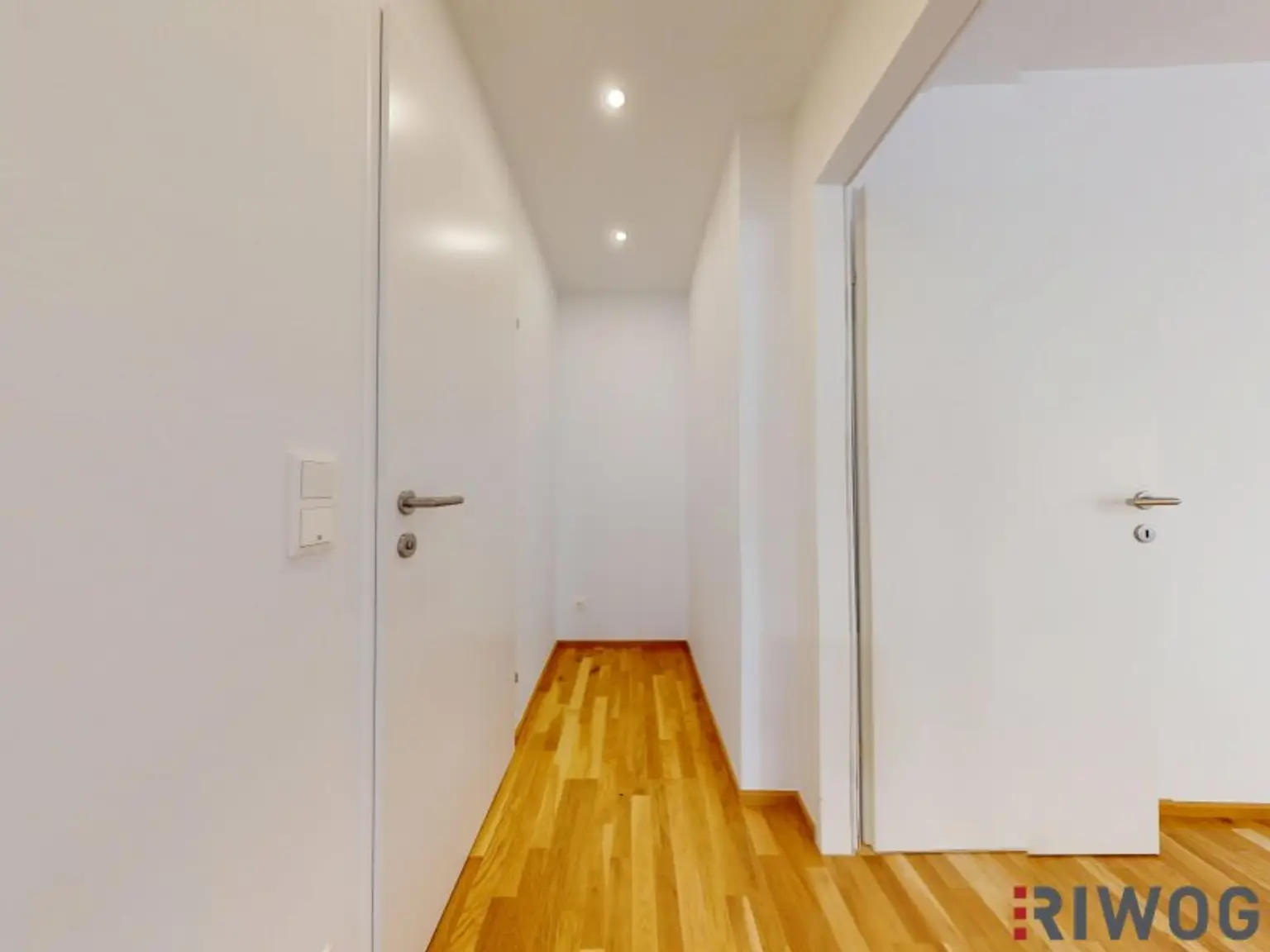 ERSTBEZUG nach Sanierung I 66m² in zentraler Innenstadtlage I Tischler Einbauküche inkl. Siemensgeräte im Preis inbegriffen