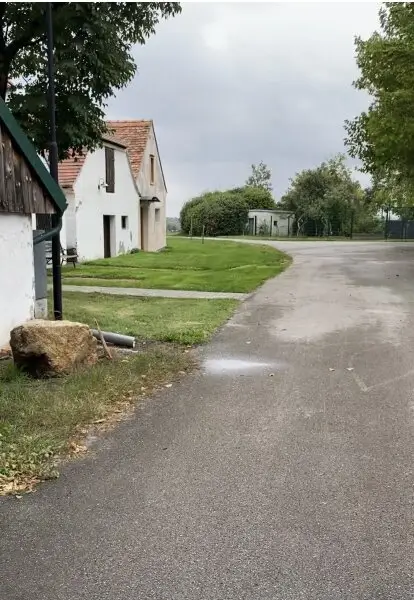 Idyllisches Kleinhaus mit Gewölbekeller in Neudorf im Weinviertel