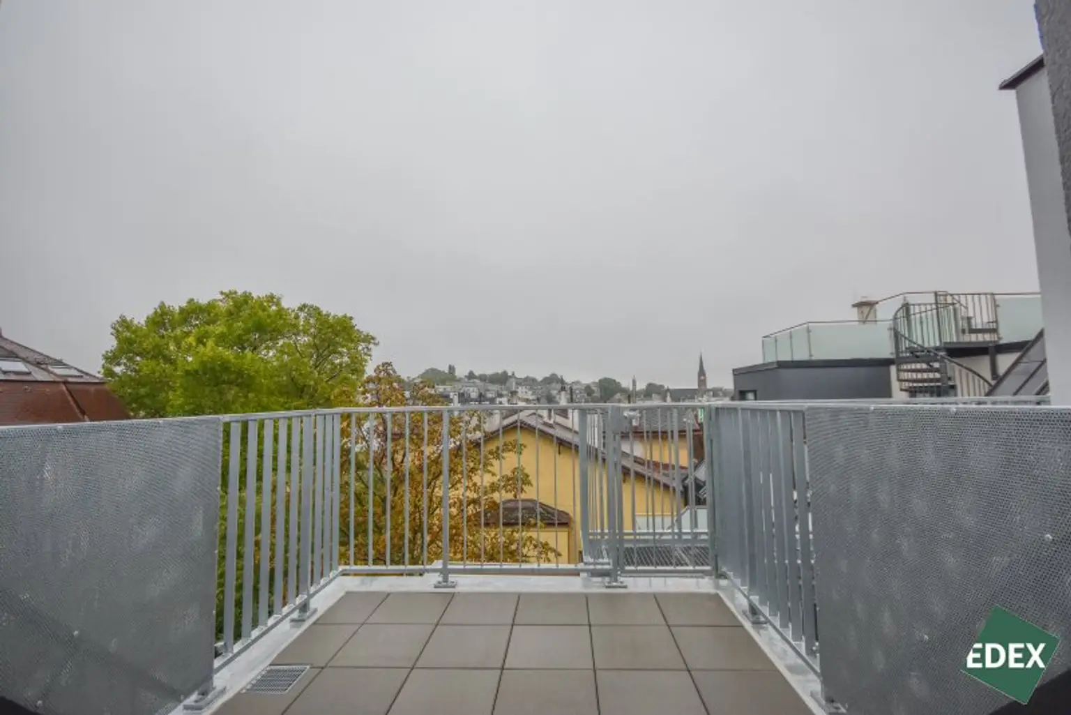 Erstbezug mit Blick über Wien: Traumhafte 3-Zimmer-Wohnung mit Terrasse und Garten