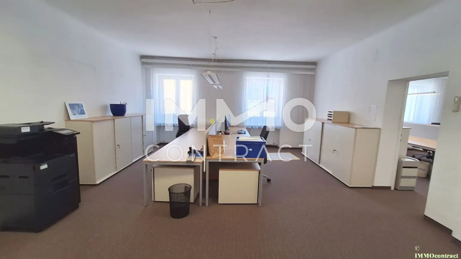 Zentrale Büroflächen am Hauptplatz von Amstetten, 1. Stock, Lift, möbliert, 178,74 m² Nutzfläche, klimatisiert