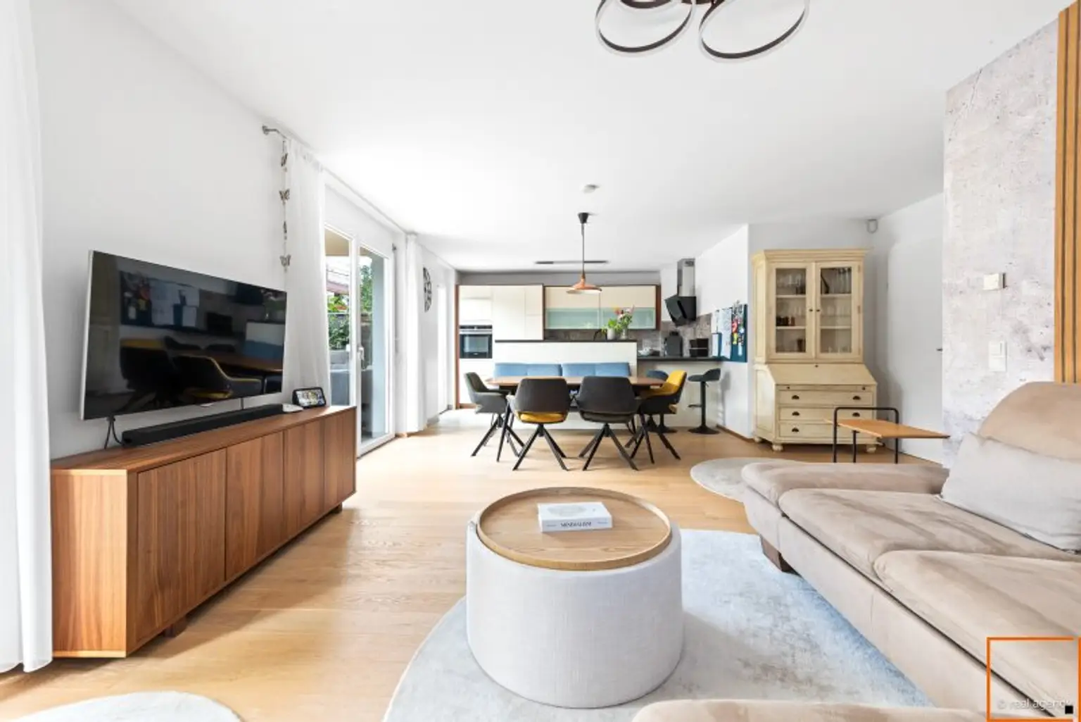 Wohnzimmer seitlich
