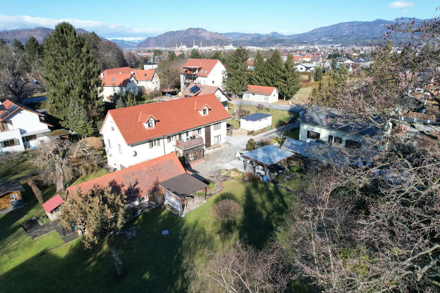 Großzügiges Einfamilienhaus mit viel Platz, hohem Potenzial und hoher Bebauungsdichte – Ideal für Familien oder Investoren