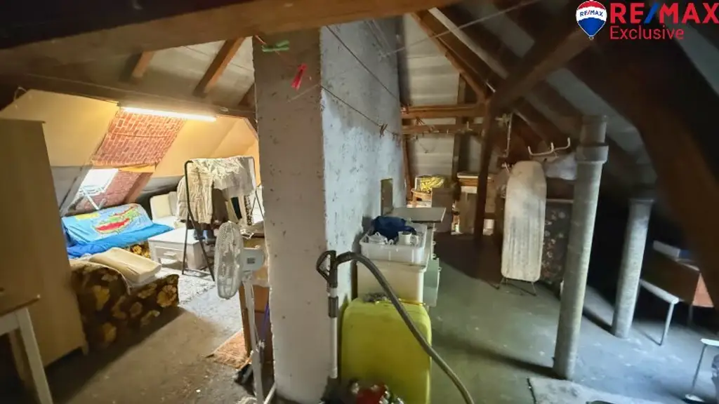 Renovierungsbedürftiges Ein- bzw. Mehrfamilienhaus in Wiener Neustadt – Ihr neues Projekt!